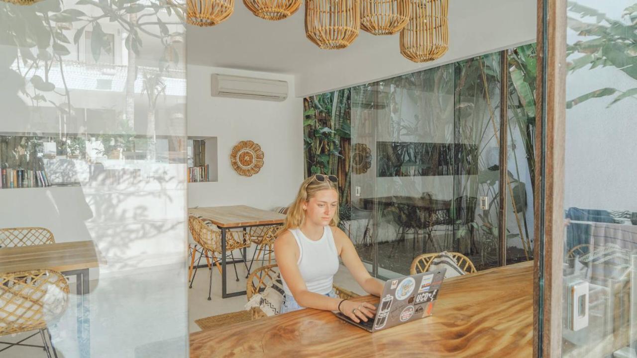 The Green Room Canggu Екстер'єр фото